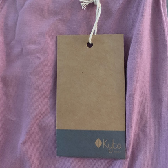 NWT Kyte baby bundler mulberry gown size newborn - Picture 2 of 4